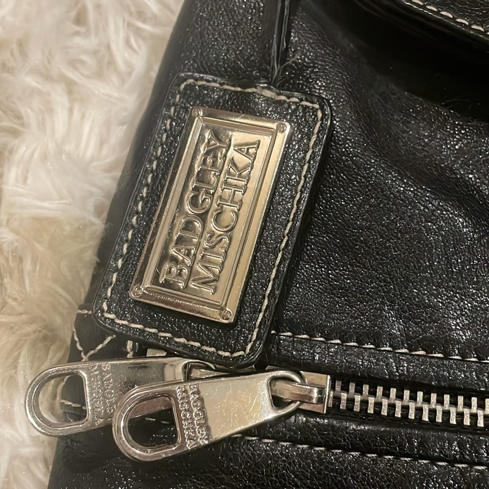 Badgley Mischka Black Bag - Picture 3 of 11